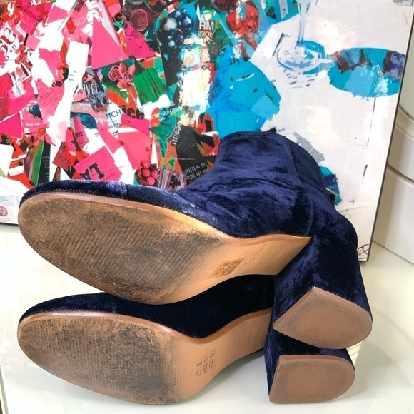 Madewell The Jillian Boot in Velvet - Picture 3 of 10
